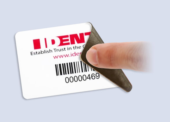 Identiv tag on metal flexible rfid tags