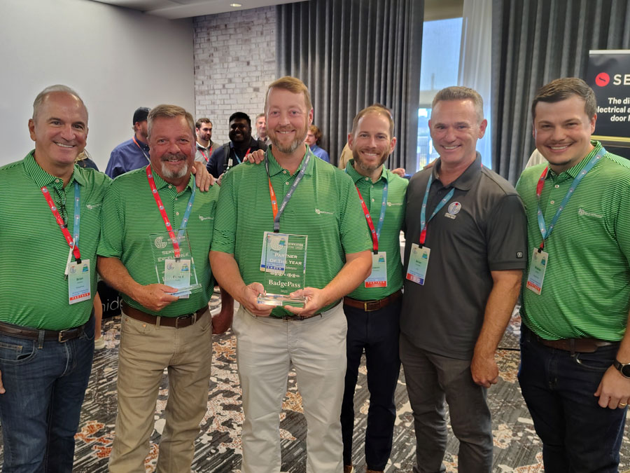 the isg awards badgepass for best partner in software and solutions